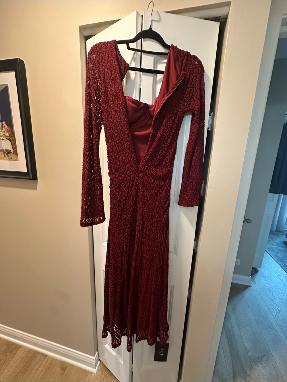 ASTR Women’s Burgundy Lace Midi Dress with Sweetheart Neckline - Picture 2 of 5